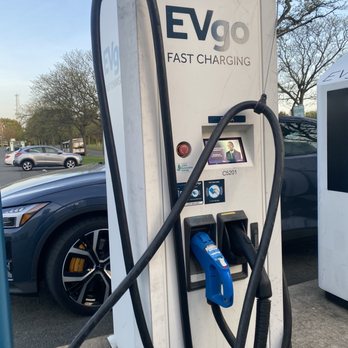 EVgo - Two fast chargers - EV Charging Stations Near Me - Lawrence Township, New Jersey