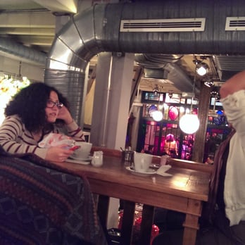 Ara Kafe - Cafes Near Me - Istanbul, 34