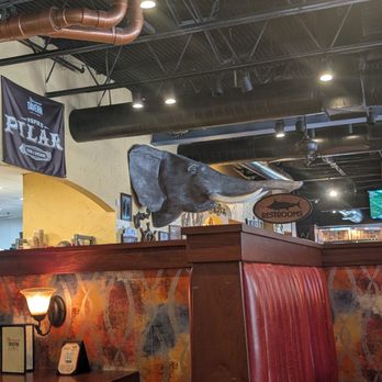 Hemingway's Tavern - Inside - New American Near Me - Melbourne, Florida