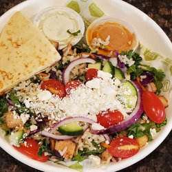 Life Cafe - Chicken gyro bowl
