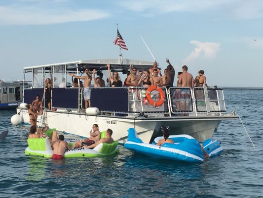 Chicago SailBoat Charters! - Chicago SailBoat Charters!