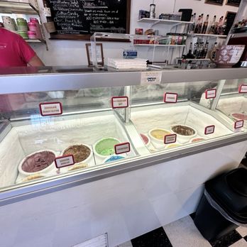 Topper's Ice Cream & Candy - July 2025 - Candy Stores Near Me - Yachats, Oregon Topper's Ice Cream & Candy - July 2025 - Candy Stores Near Me - Yachats, Oregon