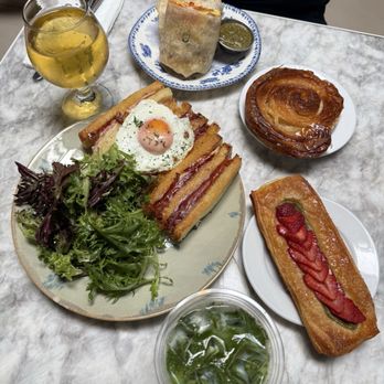Oh La La - Bakeries Near Me - Pasadena, California