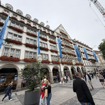 Marienplatz - Public Plazas Near Me - Munich, BY