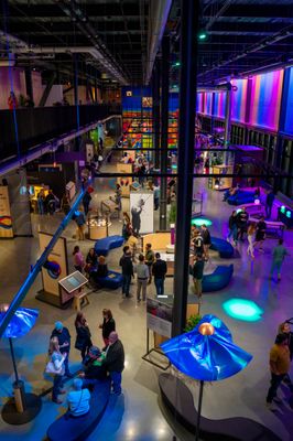 Kiewit Luminarium by null