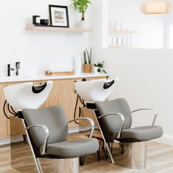 La Brosse Dry Bar