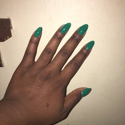Foxy Nails and Spa - The Aeon mood change glow gel. Well they neither change with the temperature or glow  This is color Royal Glow.