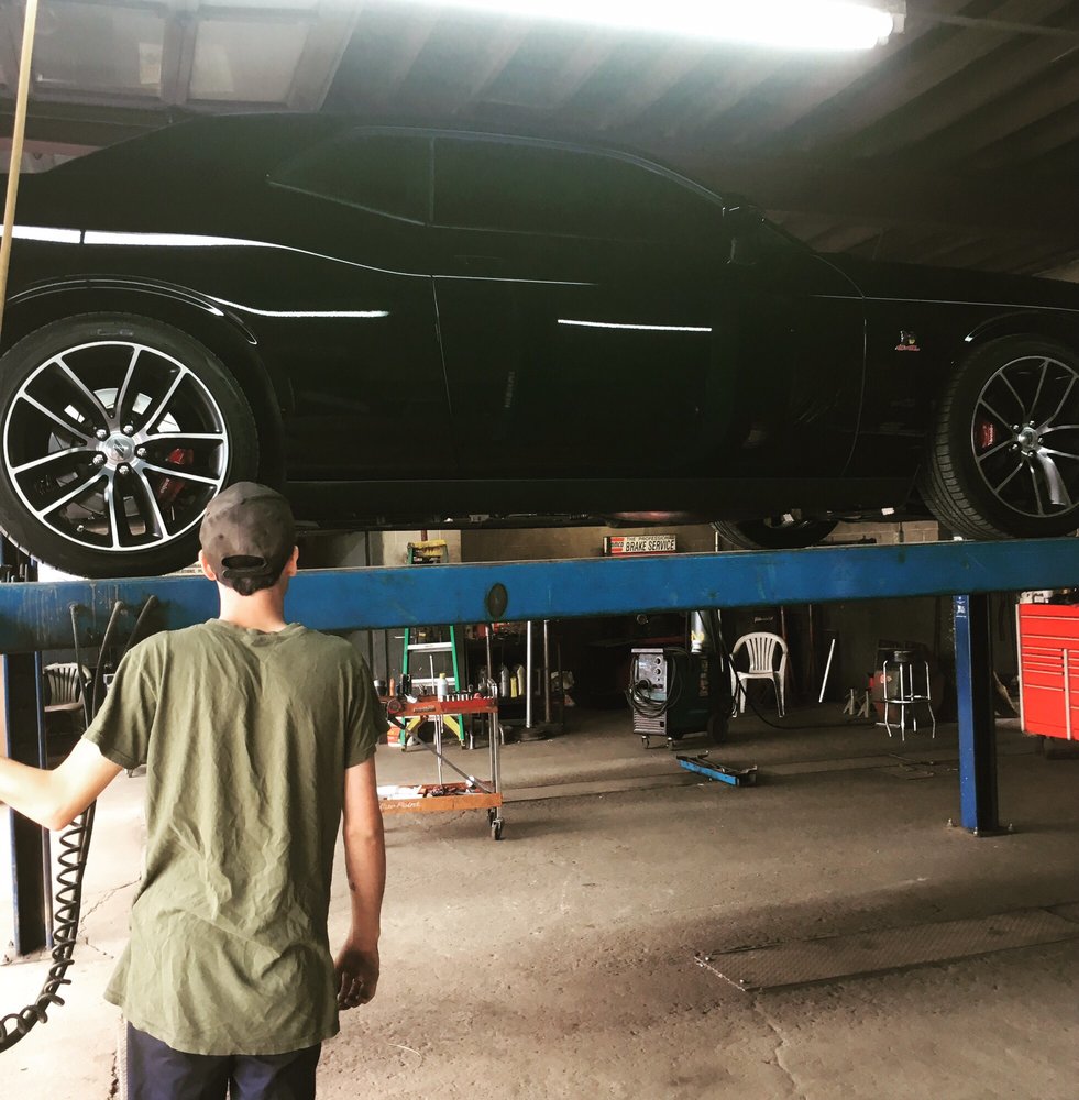 KRAFT STREET MUFFLER Updated October 2024 158 Kraft St, Clarksville