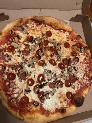 Armando's Pizza by null