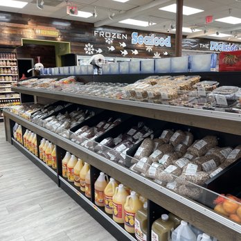 Somosfresh Market - a variety of products on display - Grocery Near Me - St. Cloud, Florida