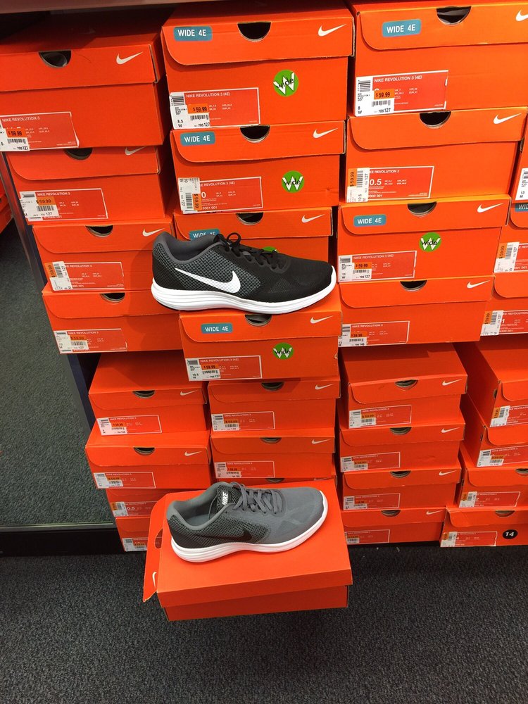 RACK ROOM SHOES Updated August 2024 4540 Osage Beach Pkwy, Osage