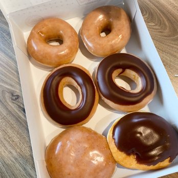 Krispy Kreme - Donuts Near Me - Miami, Florida Krispy Kreme - Donuts Near Me - Miami, Florida