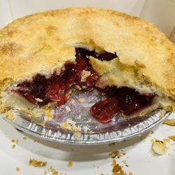 Beckmann's Old World Bakery - Cherry Pie