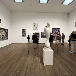 Tate Modern - A typical gallery.