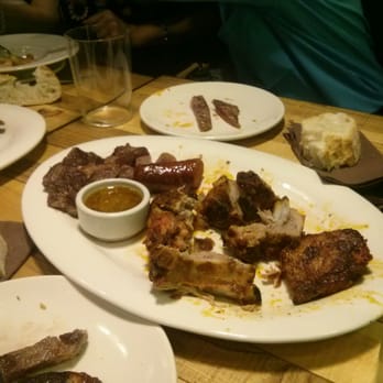 La Bobia - Parrillada de carne. No es mucha cantidad, buen sabor - Asturian Near Me - Madrid, M