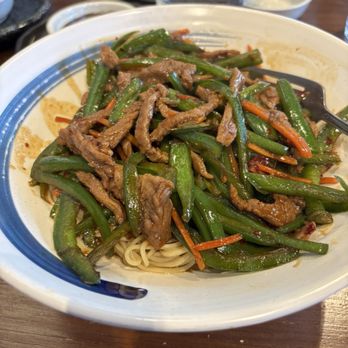 Yu's Noodle Shop - Beef Jalapeño with Noodles - Chinese Near Me - Lone Tree, Colorado Yu's Noodle Shop - Beef Jalapeño with Noodles - Chinese Near Me - Lone Tree, Colorado