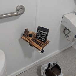 Cute toilet deco