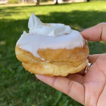 Debrodniks Donuts - Strawberry rhubarb (my favourite)! - Donuts Near Me - Kitchener, Ontario Debrodniks Donuts - Strawberry rhubarb (my favourite)! - Donuts Near Me - Kitchener, Ontario