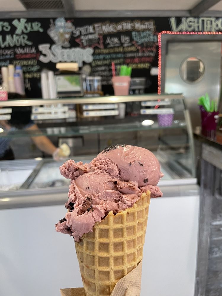 3 SCOOPS ICE CREAM Updated November 2024 43 Photos & 35 Reviews