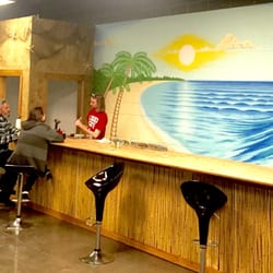 Vapor Waves - Trying Flavors at the bar