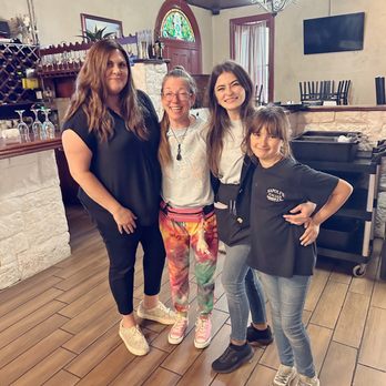 Napoli's Pizza & Restaurant - Staff - Italian Near Me - Corsicana, Texas Napoli's Pizza & Restaurant - Staff - Italian Near Me - Corsicana, Texas