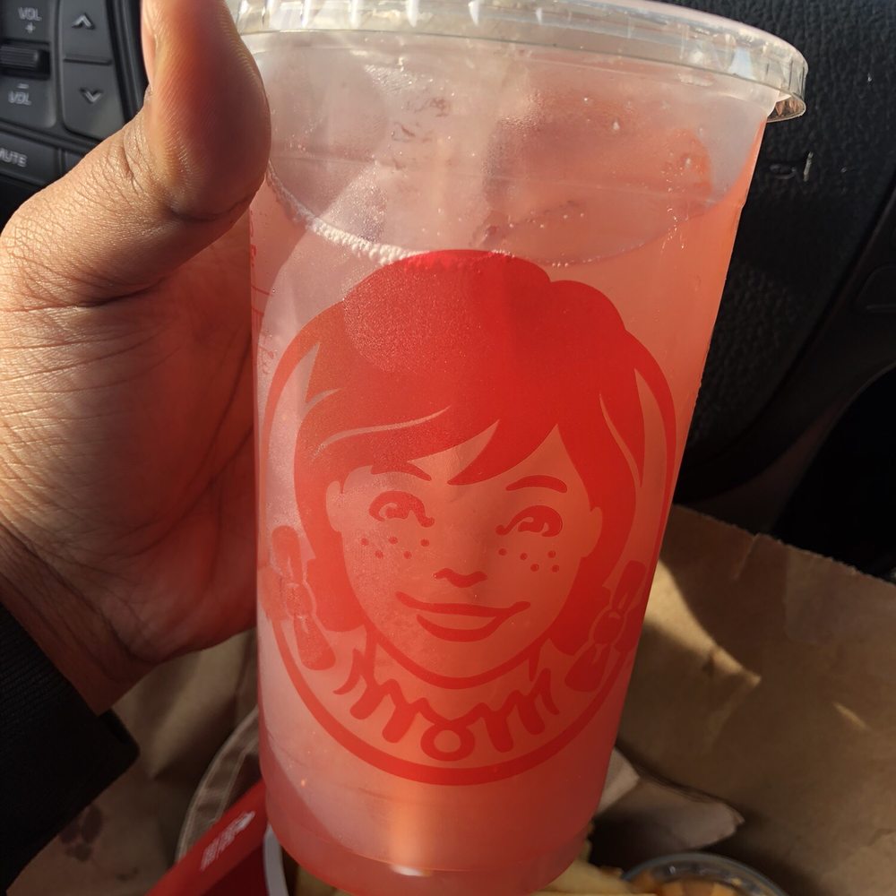 Wendy's - Strawberry Lemonade - Burgers Near Me - Scarborough, Ontario