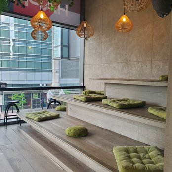 RollPlay Rosslyn - Zen area - Vietnamese Near Me - Arlington, Virginia