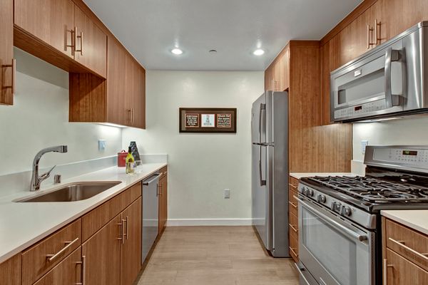 Fiona WeHo Apartments by null