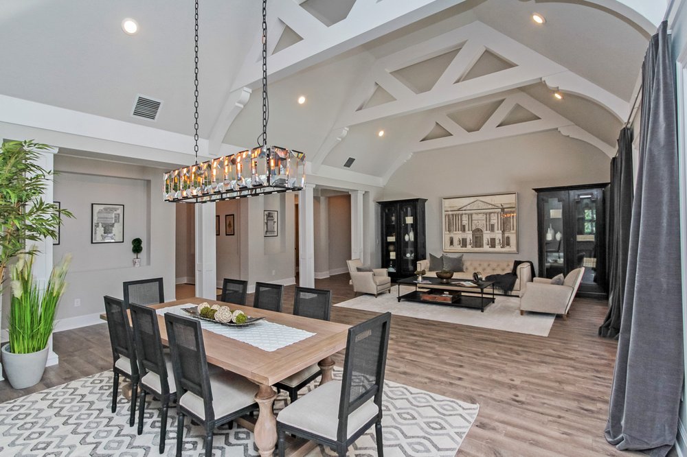 MARY ZOHAR TAMPA BAY LUXURY HOMES REALTY 15120 Racetrack Rd, Tampa