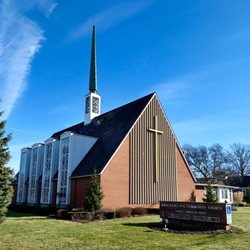 Middleburg Heights Community United Church of Christ - The church as you see it from Bagley Road & Big Creek Parkway.