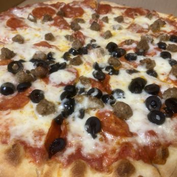Ciro's Pizza - Pizza Near Me - Buena Park, California