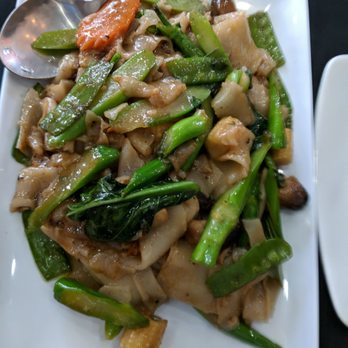 Sophie's Kitchen - Mee Katang - Cambodian Near Me - Philadelphia, Pennsylvania