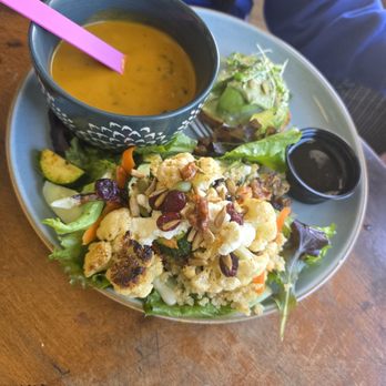 Julia's Juice Bar - Creamy broccoli, basil soup Roasted vegetable salad - Juice Bars & Smoothies Near Me - Groverbeach, California Julia's Juice Bar - Creamy broccoli, basil soup Roasted vegetable salad - Juice Bars & Smoothies Near Me - Groverbeach, California
