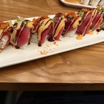 Chubby Sushi & Ramen - Brea roll - Sushi Bars Near Me - Brea, California