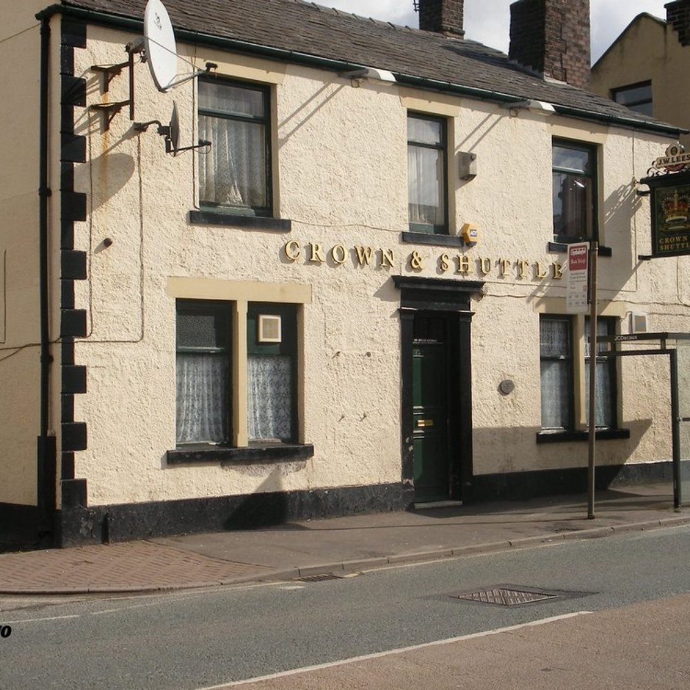 Crown & Shuttle - J W Lees Cask Ales - Pubs Near Me - Rochdale, XGM