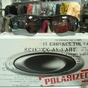 Sunglass Hut - Outlet Stores Near Me - Waipahu, Hawaii