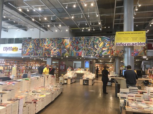 LIBRERÍAS GANDHI - Miguel Ángel de Quevedo 121, México, D.F., Mexico ...