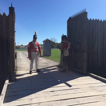 Fort George - Landmarks & Historical Buildings Near Me - Niagara-on-the-Lake, Ontario Fort George - Landmarks & Historical Buildings Near Me - Niagara-on-the-Lake, Ontario