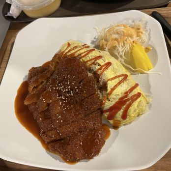 Food Gallery 32 - Food Court Near Me - New York, New York