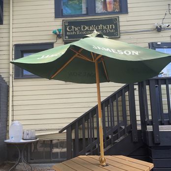 The Dullahan Irish Pub - Pubs Near Me - Lake Oswego, Oregon