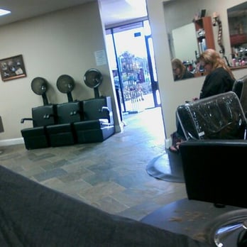 Salon Runway - Hair Salons Near Me - Kenner, Louisiana Salon Runway - Hair Salons Near Me - Kenner, Louisiana