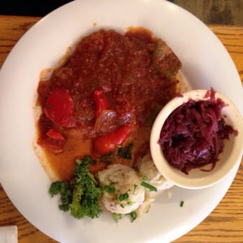 Der Lindenbaum - Ziggenner schnitzel - German Near Me - Fredericksburg, Texas