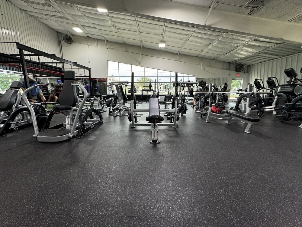 ROCK FITNESS CENTER Updated September 2024 20 Photos 1705 Jacaman