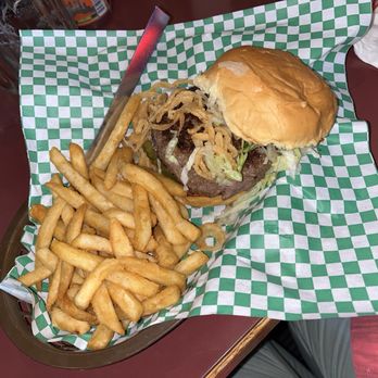 5-8 Club - Montana Juicy Lucy, MN - Burgers Near Me - Minneapolis, Minnesota