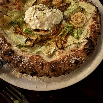 Ronan - Pizza Near Me - Los Angeles, California