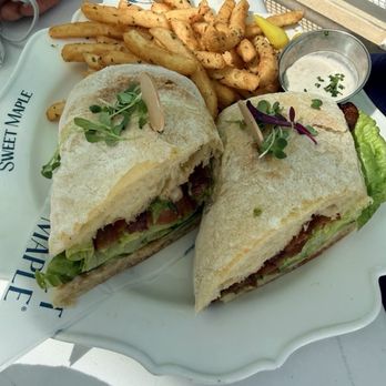 Sweet Maple - BLT sandwich - Breakfast & Brunch Near Me - Santa Monica, California
