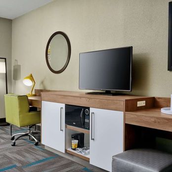 Hampton Inn Covington - Guest room - Hotels Near Me - Covington, Louisiana
