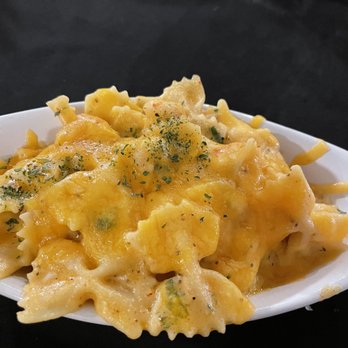 The Bentley Room - Mac and cheese - Seafood Near Me - Alexandria, Louisiana The Bentley Room - Mac and cheese - Seafood Near Me - Alexandria, Louisiana