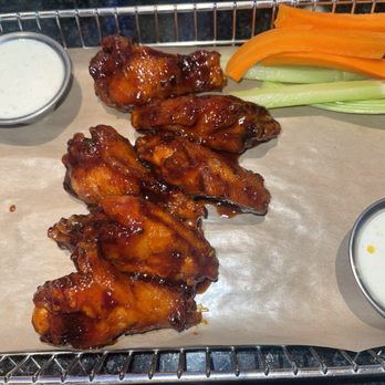 Lounge by Topgolf - Korean Bbq wings - Sports Bars Near Me - Frisco, Texas Lounge by Topgolf - Korean Bbq wings - Sports Bars Near Me - Frisco, Texas