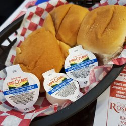 Pioneer Restaurant & Lounge - Alas no real butter
